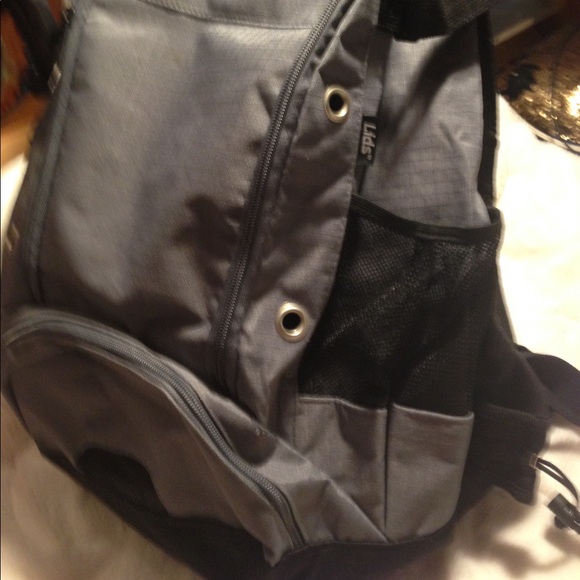 Sports back pack - Picture 1 of 7